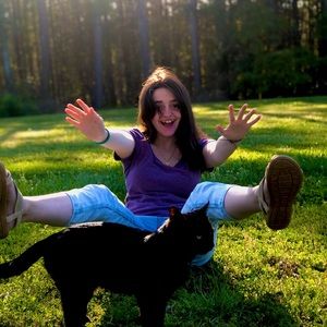 Meet your Posher, Nicole